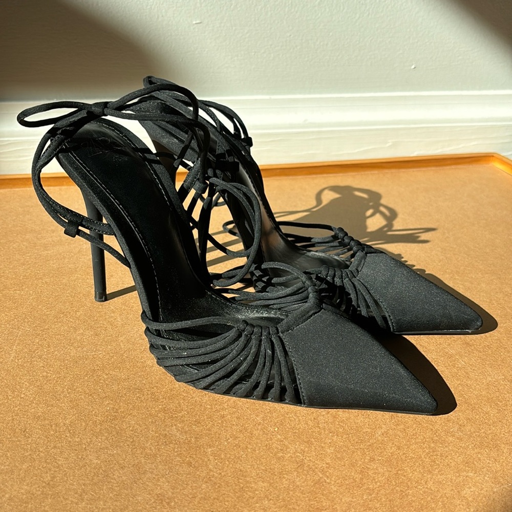 Black pointy-toed lace-up heels from Zara (size 40)